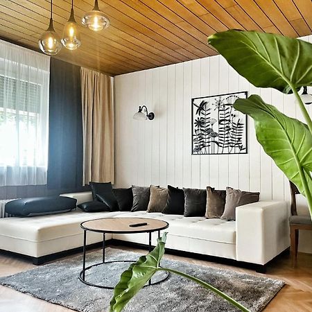 Papas Apartment 勒什 外观 照片