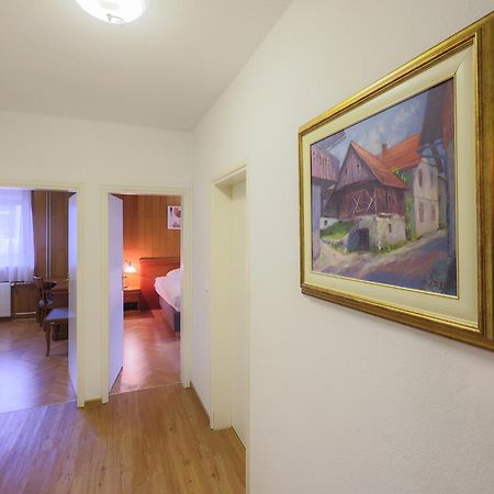 Papas Apartment 勒什 外观 照片