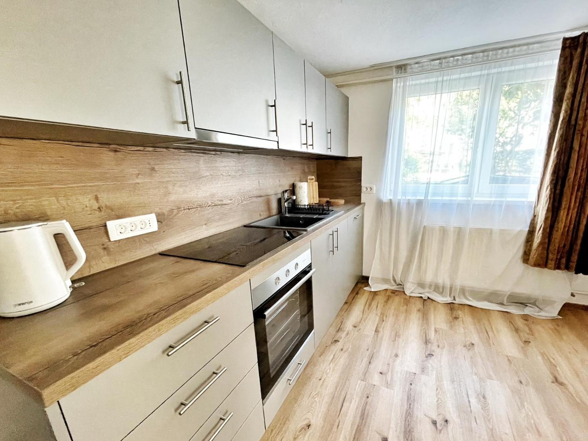Papas Apartment 勒什 外观 照片