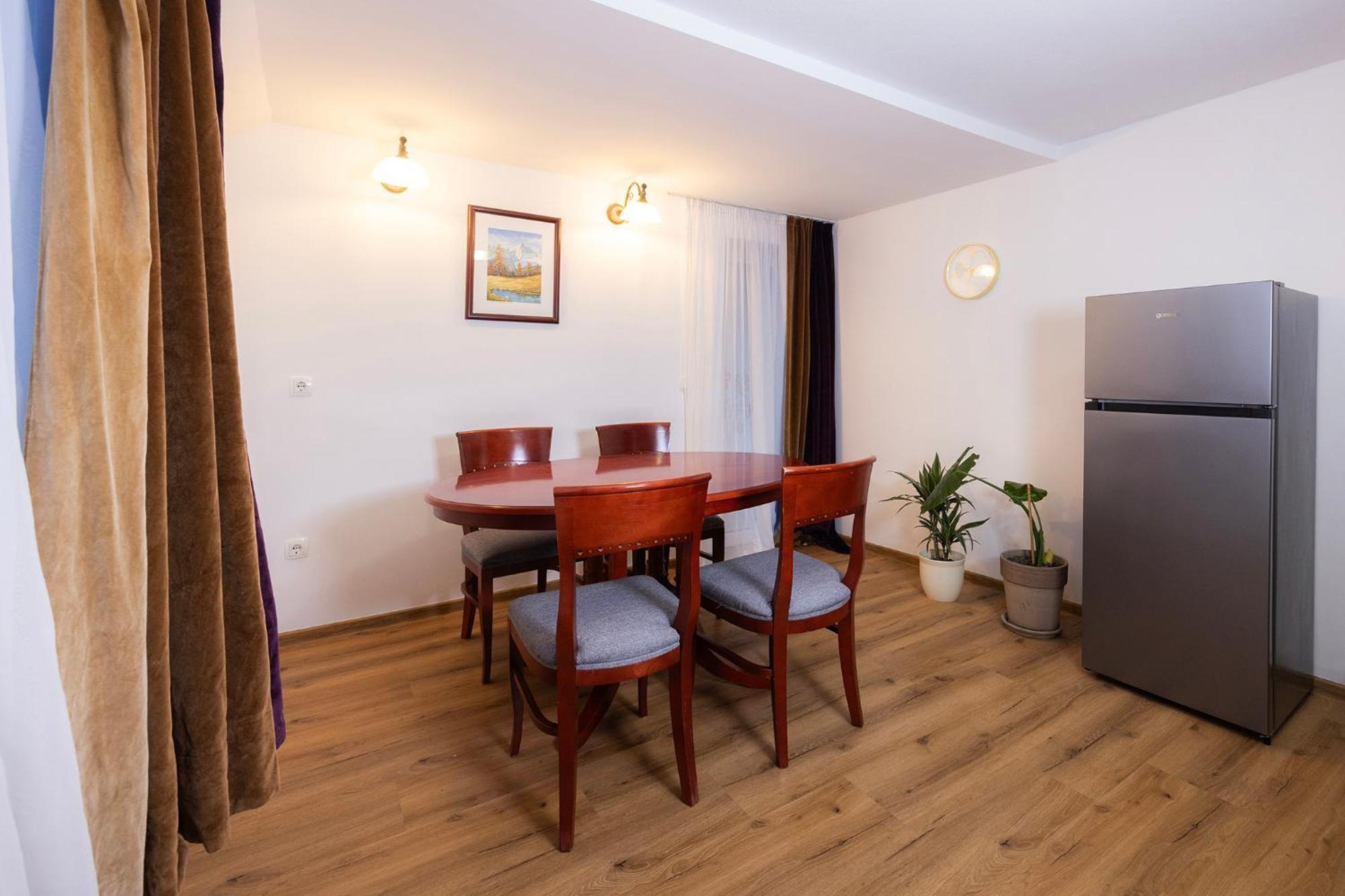Papas Apartment 勒什 外观 照片